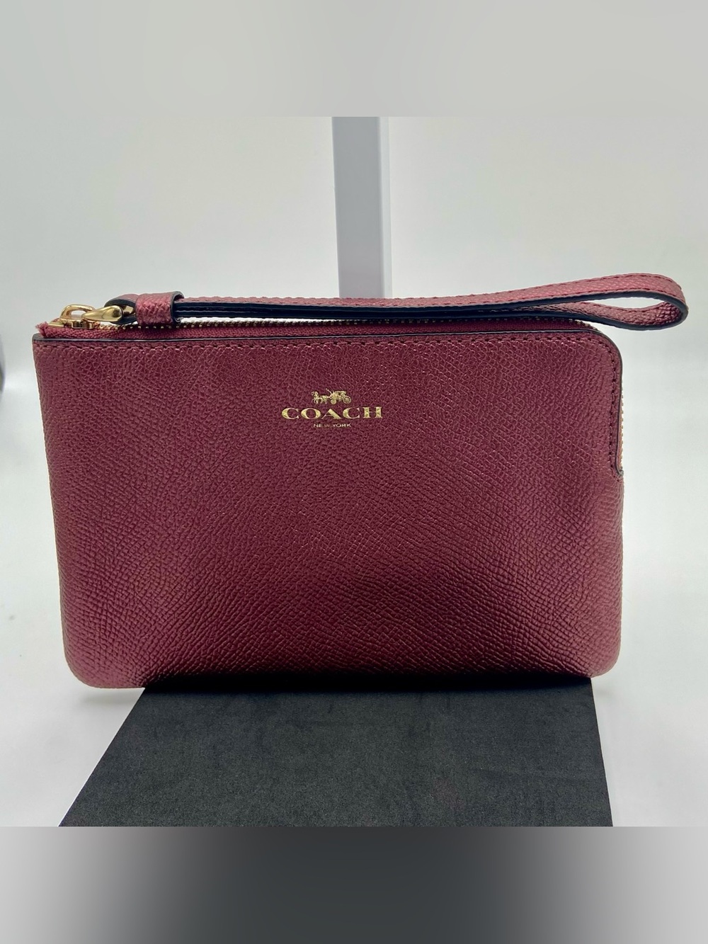 Coach Burgundy Women’s Zip Wristlet Wallet Pouch Logo Wrist Strap Solid